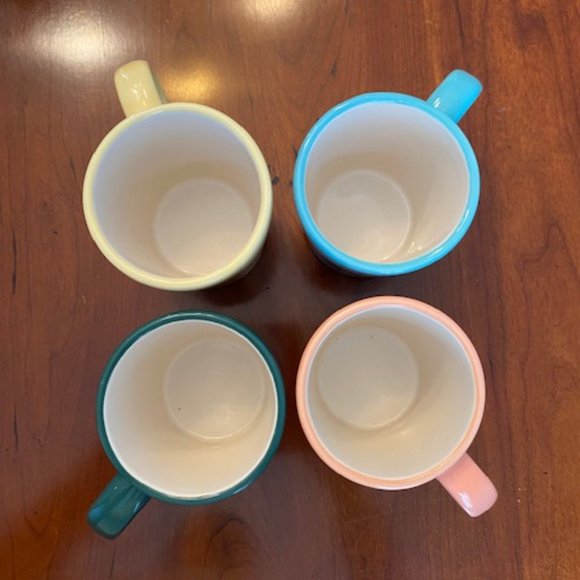 Set of 4 ceramic Tommy Bahama Mugs - Picture 7 of 10